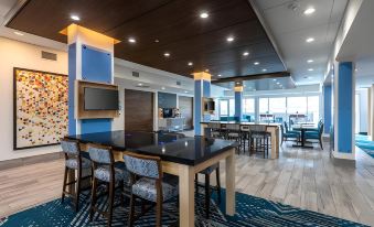 Holiday Inn Express & Suites Gainesville - Lake Lanier Area