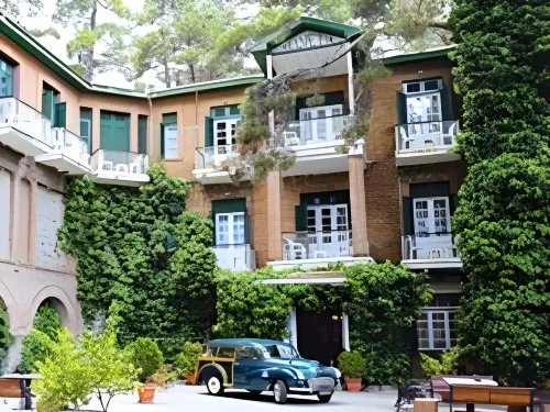 New Helvetia Hotel Hotels in Kalopanayiotis