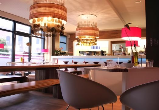 주퍼부데 알토나 파라다이스