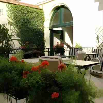 Grand Hôtel des Templiers Hotel Exterior