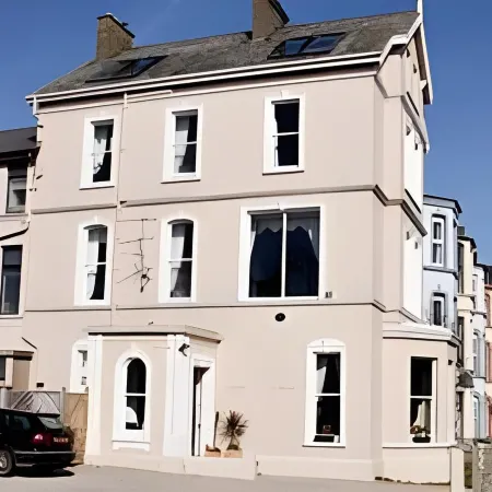 Antrim House Guest Rooms & Suites