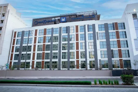 Grand Kingsgate Jaddaf Waterfront Hotel by Millennium