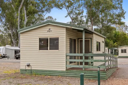 Discovery Parks - Clare Отели рядом с достопримечательностью «Mad Bastard Wines»