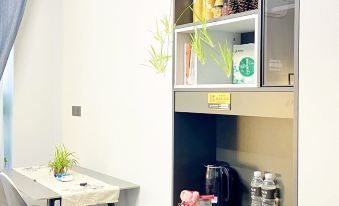 Wuhan simple Homestay (Huquan Branch)