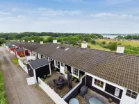 "Isbiorn" - 300m from the Sea