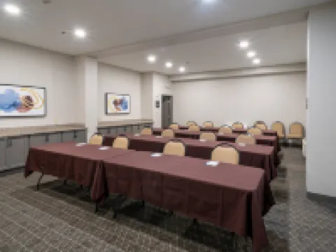 Candlewood Suites DEER PARK by IHG Hotels in Deer Park