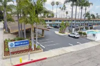Best Western Plus Inn of Ventura - Bãi đậu xe