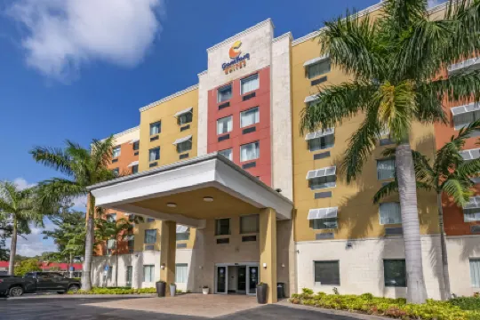 Comfort Suites Fort Lauderdale Airport South & Cruise Port