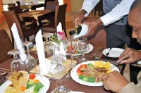 Falcon Heights Hotel - breakfast