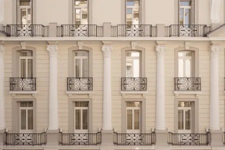 Zenith Premium Suites Отели рядом с достопримечательностью «Monastery of Agia Theodora»