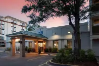 Best Western Savannah Historic District Hotels near Ghost Coast Distillery