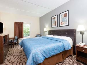 Super 8 by Wyndham Mars/Cranberry/Pittsburgh Area