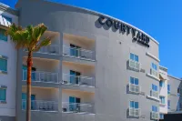 Courtyard Galveston Island Hotels near Rosenberg Library