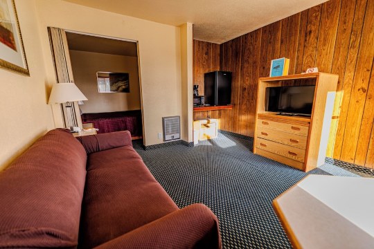 Four Winds Motel Hotel Overview