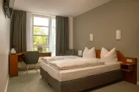 SensCity Hotel Berlin Spandau Hotels in Seeburg