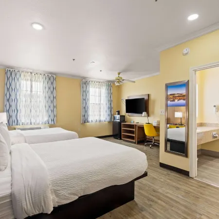 Days Inn & Suites by Wyndham Euless DFW Airport South