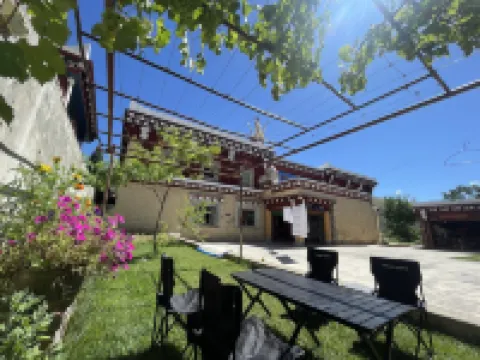 Yepocang Homestay Hotels in Daofu