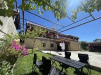 Yepocang Homestay Hotels in Daofu