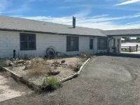 Powell JET Motor Inn Hotels near Murdoch's Ranch & Home Supply