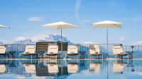 Villars Palace - Pools