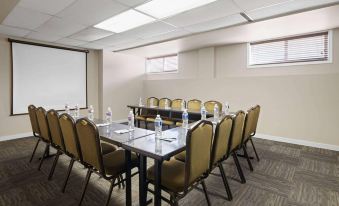 Travelodge by Wyndham Fort McMurray