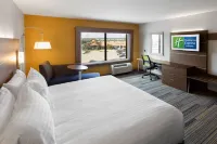 Holiday Inn Express & Suites East Peoria - Riverfront Hotels in Peoria