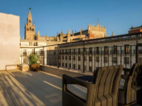 Welldone Cathedral Suites