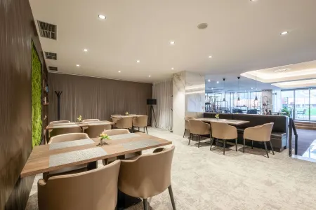 Clarion Congress Hotel České Budějovice Отели в г. Ческе-Будеевице