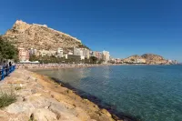 Urban Rooms Alicante - 2-Star
