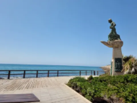 Modern and Cozy Apartment Just Steps from Los Locos Beach