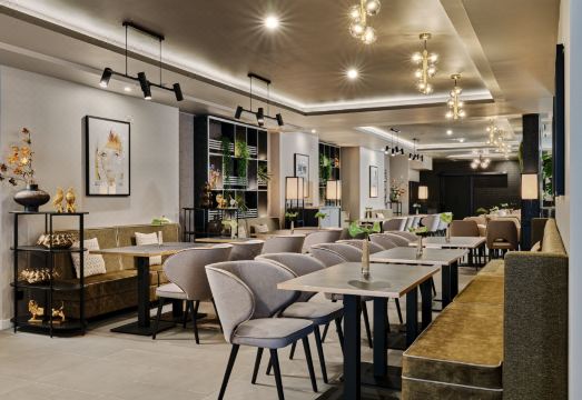 바르샤바 호텔 내부 전경