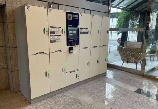 그랜드 인 커낼사이드 근처 운하 전경