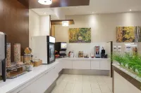 Fairfield Inn & Suites Belleville - breakfast