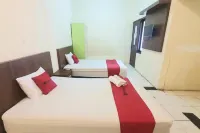 RedDoorz near Universitas PGRI Kanjuruhan Hotel dekat Pantai Bangsong
