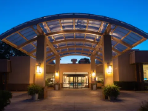 Sheraton Milwaukee Brookfield Hotel Hotels in Brookfield