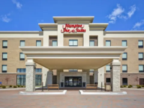 Hampton Inn & Suites Detroit/Warren Hotels in Warren