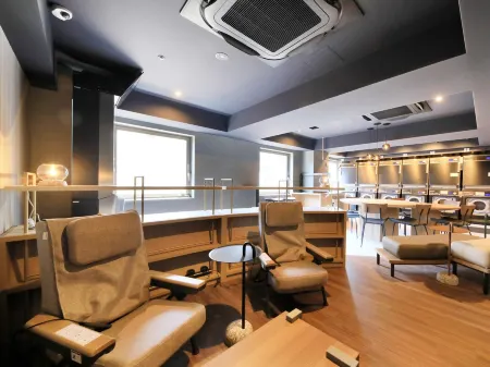 Richmond Hotel Yokohama-Bashamichi Отели рядом с достопримечательностью «Yokohama Nigiwai-za»