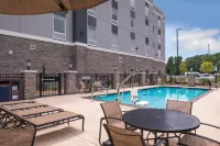 Hampton Inn Benson - Pools