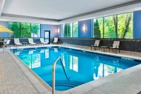 Hampton Inn & Suites Hartford/Farmington - Pools