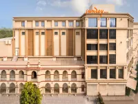 Sunday Hotel & Convention Centre by CheckIn, Vadodara Hotels near Vadodara International Airport