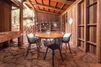 Walk to trails — Central Sedona Sanctuary