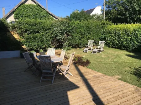 Charming house with garden for 4 to 6 people near the beach of Portzic Отели рядом с достопримечательностью «Fun Park Crozon»