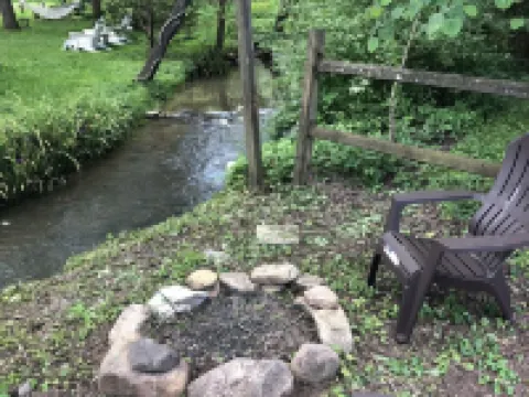 The Olde Springhouse cottage in downtown Abingdon アビンドンのホテル