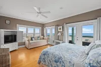 Gulf Front Villa with Perks!November Specials Available Now! Please Ask - Villas