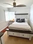 Beautiful Beach House - Walk to the beach!