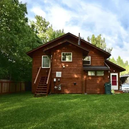 Relaxing Anchorage Retreat, Garden Level Unit 2