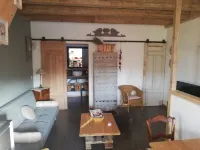 Self-contained accommodation, private grounds, jacuzzi, near Avignon, Nîmes, Arles Hotels in Tarascon