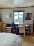 Aspen Ridge Chalet Walk to downtown Truckee and Safeway private hot tub dog ok