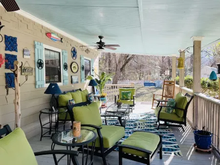 Water front bungalow for rest, relaxation and rejuvenation!