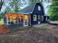 Indiglo Cottage on Pine River